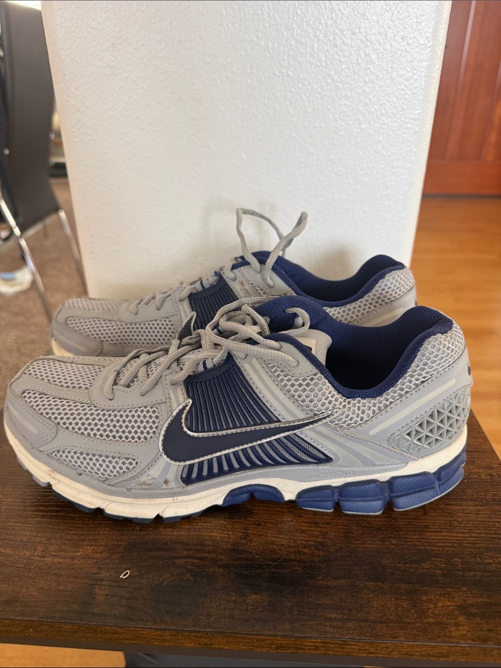 Nike Men’s Athletic Shoes - Light Gray & Navy